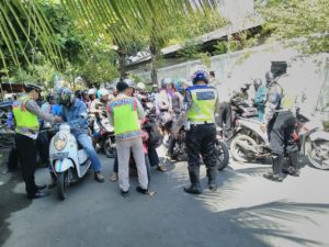 Tertibkan Pengendara Agar Selalu Patuh Dan Tertib