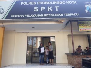 Sambil Nangis, Pemilik Stand Bakso Depan BRI Probolinggo Lapor Polisi